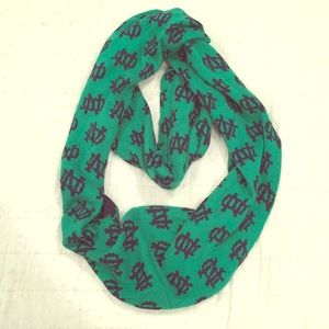 Notre Dame Infinity Scarf 🍀